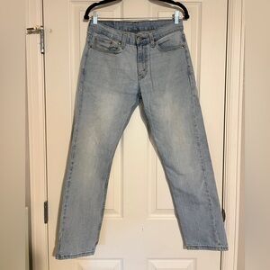 Levi's Men's Classic Light Blue Straight Jeans